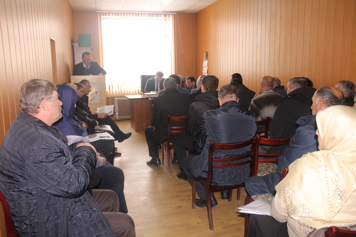 6 декабря в зале заседаний администрации МО «Чародинский район» прошло плановое совещание